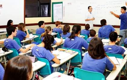 Ensino médio em tempo integral alcança 7,9% dos alunos no Brasil