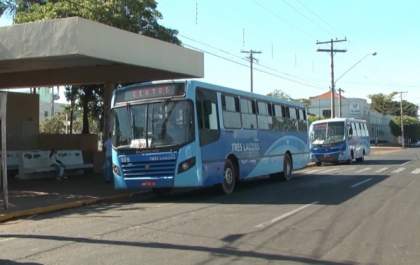 Com nova lei, obesos e gestantes não são mais obrigados a passar pela “catraca” de veículos do transporte público