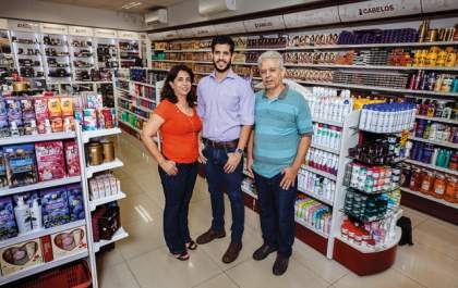 Taty Cosméticos há 25 anos cuidando da Beleza