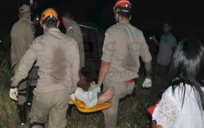 Uma mulher morre e outras três pessoas ficam feridas em grave acidente