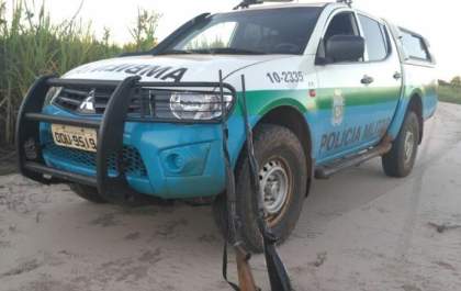 Dupla de caçadores são presos com armas ilegais, munições e carnes