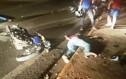 Motociclista perde controle e cai de pontilhão na Rondon