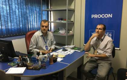 PROCON de Três Lagoas realiza reunião com representantes dos Correios
