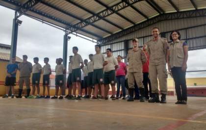 Programa Bombeiros do Amanhã de Três Lagoas inova e inclui meninas
