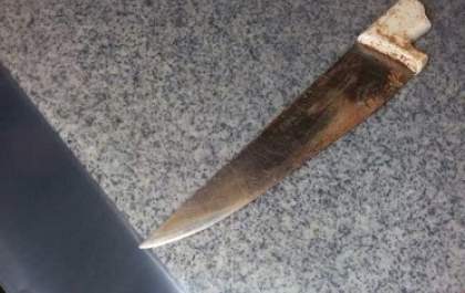 Mãe assassina bebê de 7 meses com vários golpes de faca