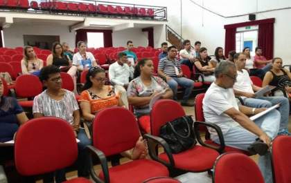 Oficina do SEBRAE ajuda castilhenses a sanar dúvidas