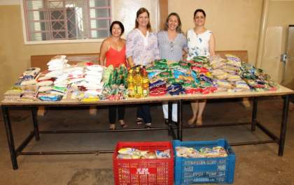 Governo de Andradina faz doação de alimentos da prova do Cursinho Diferencial a Camenor