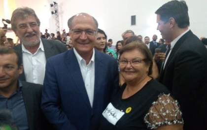 Prefeita Fátima assina convênio de R$ 241 mil com governador Geraldo Alckmin