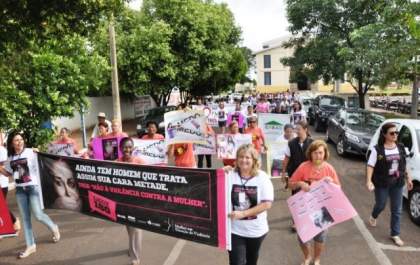 Assistência Social de Três Lagoas promove caminhada de mulheres pela violência zero