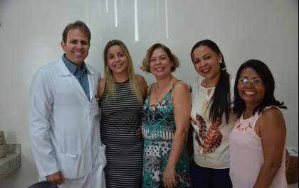 Alunos de EM doam caixas de gelatina e quantia em dinheiro para Instituto do Câncer