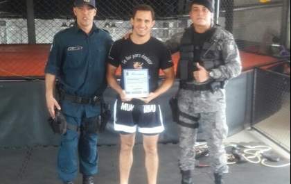 Policiais Militares volta à academia para agradecer espaço e aulas de defesa pessoal