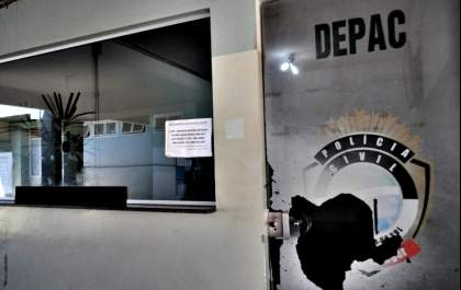Rapaz agride mulher e ameaça de morte o ex-marido dela, por causa de troca de mensagens