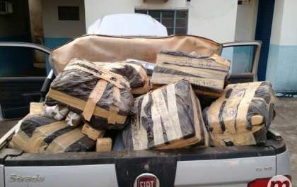 Traficante foge a pé na mata e abandona Strada furtada carregada de maconha