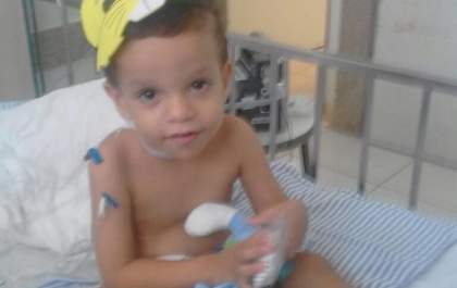 Sargento da PM inicia campanha para criança com tumor agressivo no fígado