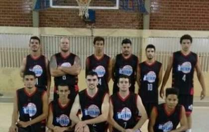 Equipe de Basquete castilhense disputa liderança de liga em Venceslau
