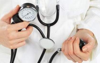 MEC suspende criação de novos cursos de medicina por 5 anos