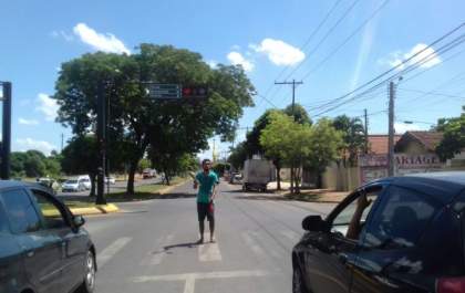 Três-lagoense conta sua experiência como artista de rua