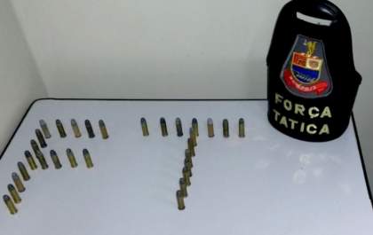 PM surpreende grupo que planejava vingar a morte de frentista assassinado: um foi preso