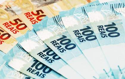 Governo propõe salário mínimo de R$ 1.002 para o próximo ano