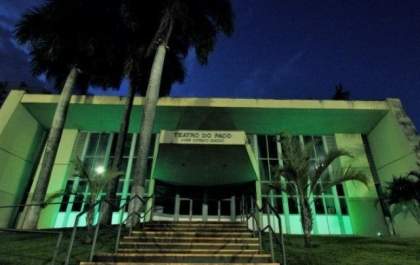 Prédios recebem iluminação verde no mês de prevenção a acidente de trabalho