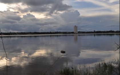 Com temperaturas baixas domingo tem previsão de pancadas de chuva