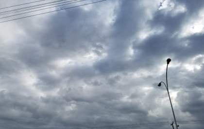 Quarta-feira amanhece com céu encoberto e sensação térmica de 20°C