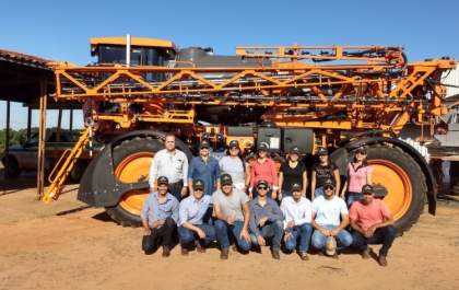 Participação dos Alunos do Curso de Agronomia da FISMA/FEA no Treinamento da Jacto Agrícola