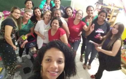 Professoras e atendentes recebem formação para trabalhar com berçário e maternal