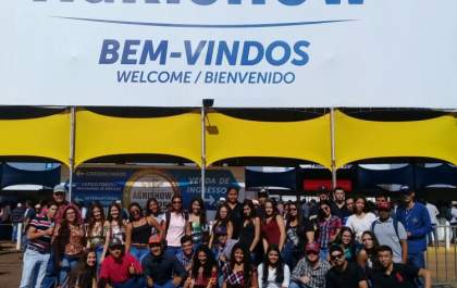 Alunos da ETEC e FEA participam da AGRISHOW em Ribeirão Preto