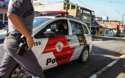 Homem de 36 anos é assassinado a facadas