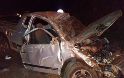 Motorista morre após bater carro em barranco e capotar em rodovia