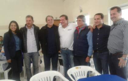 Eduardo Rocha reúne prefeitos, vereadores e outras lideranças políticas do Estado que apoiam sua reeleição a deputado