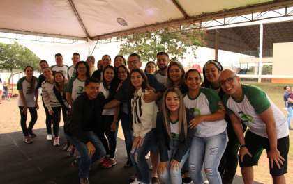 Família Sicredi leva ginástica, música e lazer gratuitos na Lagoa Maior