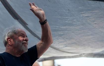 PT pode lançar pré-candidatura de Lula hoje, diz deputado após visita