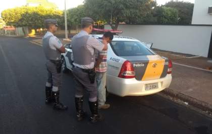 Preso homem que matou o irmão a facadas em Três Lagoas