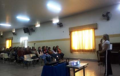 Secretaria do Governo de Andradina participa de trabalho de conscientização em escola