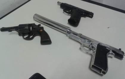 Roubo de veículo faz polícia chegar até suspeitos de execução
