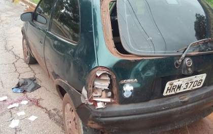 Motociclista choca em veículo após inseto entrar na viseira do capacete