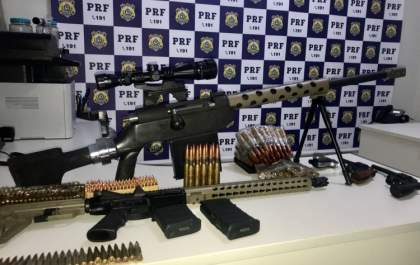 Armamento de guerra é apreendido pela PRF em Três Lagoas