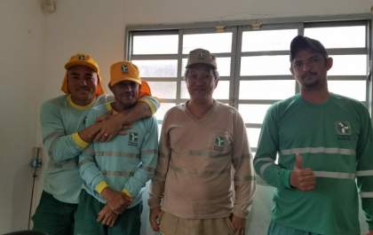 Gari conta que ja viveu romances graças ao trabalho de coletor de lixo