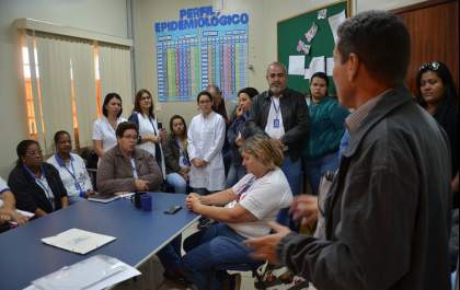 ESF Maristela recebe visita de setores de Vigilância em Saúde e Saneamento