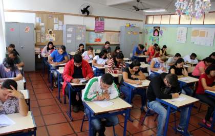Prova de concurso público acontece neste domingo em Andradina