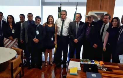 Em reunião organizada por Eduardo Rocha, prefeito e vereadores conseguem R$ 5 milhões para feira livre coberta em TL
