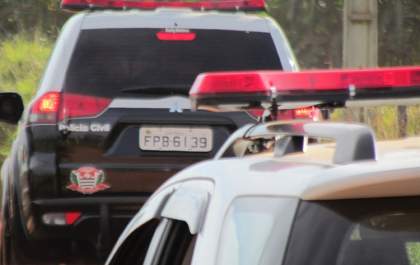 Filho separa na foice briga de casal no dia dos namorados