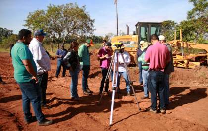 Andradina participa de curso de adequação e manutenção de estradas rurais