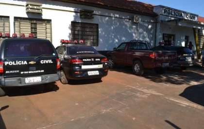 Homem é baleado na perna e vai ao hospital de bicicleta, após briga em bar