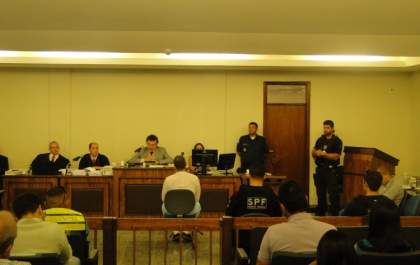 Julgamento dos últimos 6 acusados de matar policial é reagendado