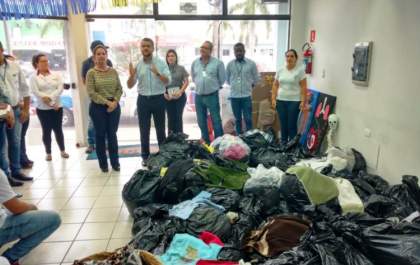 Assistência recebe mais de 3 mil peças de roupas arrecadadas pelo SENAC de Três Lagoas