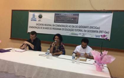 1º Encontro Regional em Comemoração ao dia do Geógrafo reúne alunos e profissionais da área na UFMS II