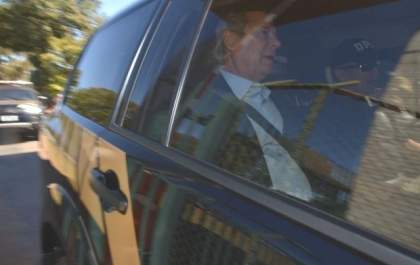 De madrugada, Justiça solta José Dirceu, condenado a 30 anos de prisão